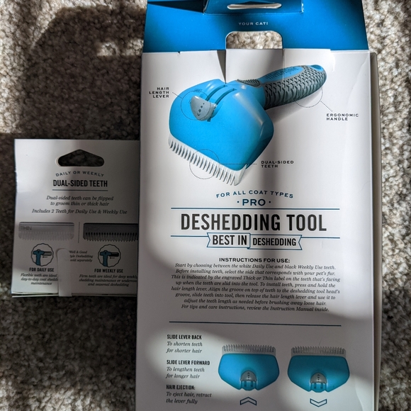 Well & Good Prostyle Deshedding Tool + Dual-Sided Deshedding Replacement Teeth - Picture 3 of 3